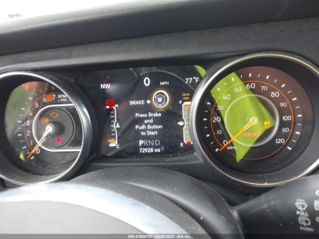 1C4HJXEN3KW622167 Jeep Wrangler Unlimited Sahara Altitude 4x4