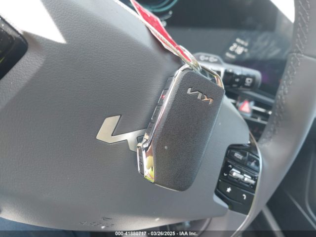 KNDCR3LE8S5234310 KIA NIRO EX