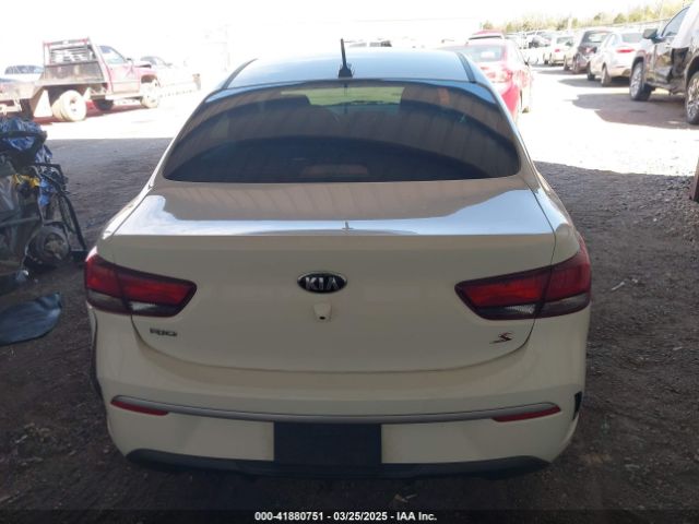 3KPA24AD8ME425373 KIA RIO S