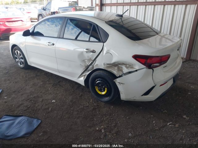 3KPA24AD8ME425373 KIA RIO S