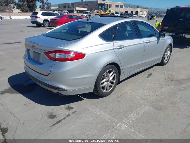 1FA6P0H73G5132177 Ford FUSION SE