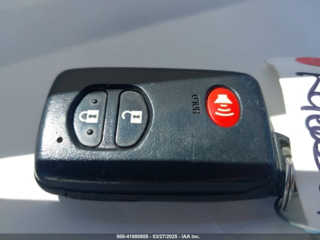 JTDKN3DU3E1775354 Toyota Prius Three
