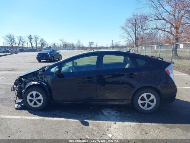 JTDKN3DU3E1775354 Toyota Prius Three