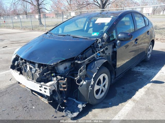 JTDKN3DU3E1775354 Toyota Prius Three
