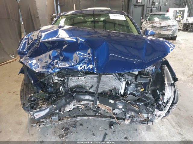 3KPFT4DE4SE011141 KIA K4 Lxs