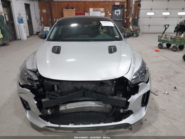KNAE25LA6J6021819 KIA Stinger Premium