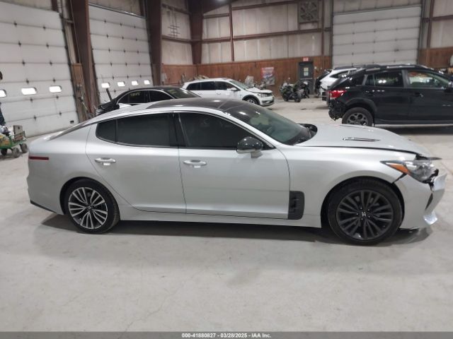 KNAE25LA6J6021819 KIA Stinger Premium