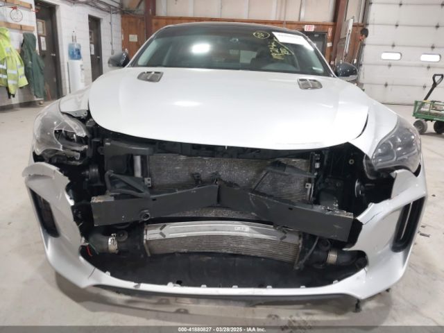 KNAE25LA6J6021819 KIA Stinger Premium