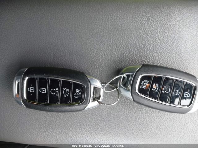 5NPLM4AG7NH054748 Hyundai ELANTRA SEL