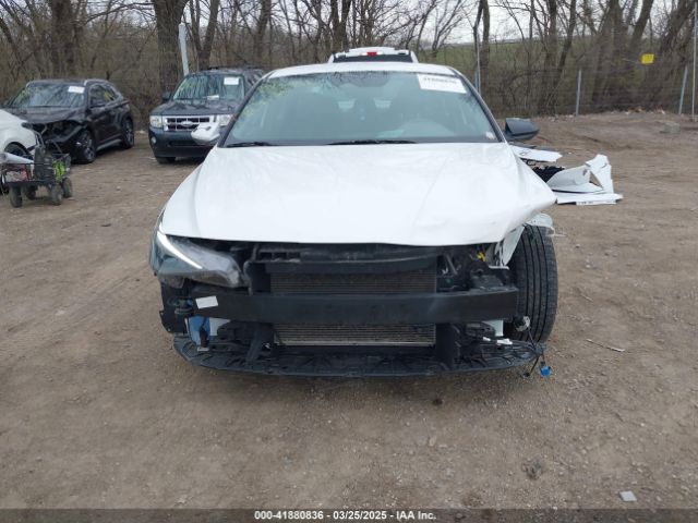 5NPLM4AG7NH054748 Hyundai ELANTRA SEL