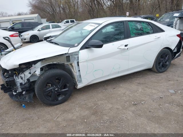 5NPLM4AG7NH054748 Hyundai ELANTRA SEL