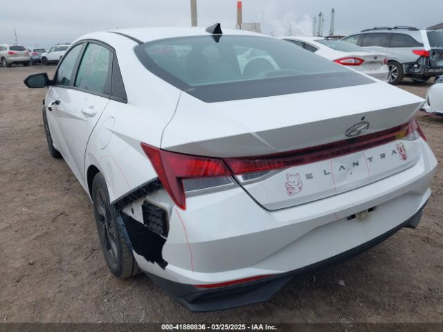 5NPLM4AG7NH054748 Hyundai ELANTRA SEL
