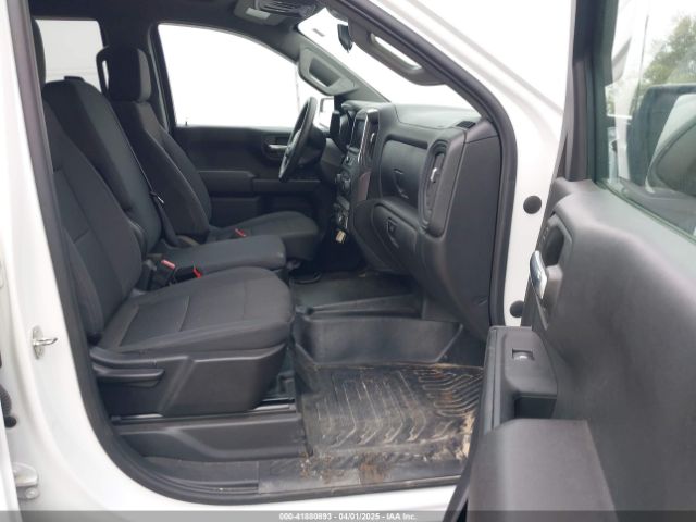 2024 CHEVROLET SILVERADO 1500 1GCUDAED5RZ111448 Photo 4