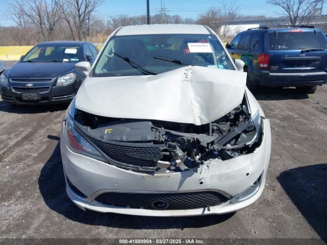 2C4RC1FG4KR604930 Chrysler Pacifica Touring Plus