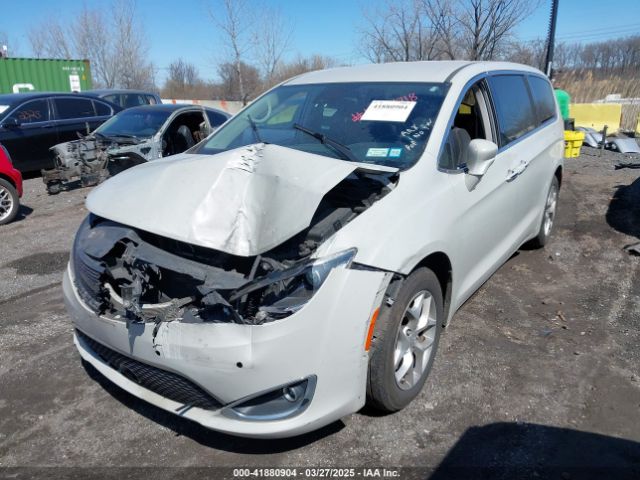 2C4RC1FG4KR604930 Chrysler Pacifica Touring Plus