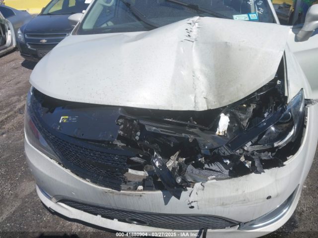 2C4RC1FG4KR604930 Chrysler Pacifica Touring Plus
