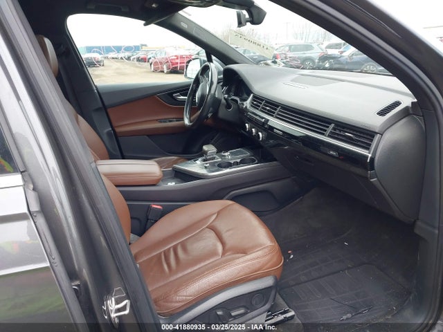 2018 AUDI Q7 WA1LAAF76JD039992 Photo 4
