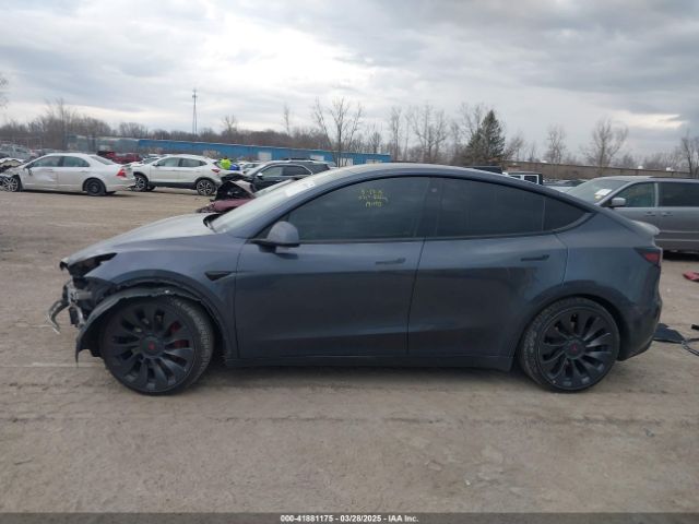 7SAYGDEF2PF757113 Tesla Model Y Performance Dual Motor All-wheel Drive