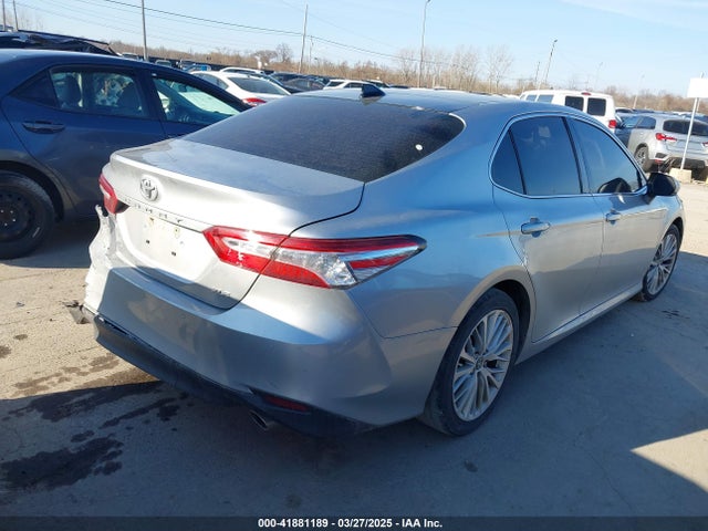 4T1B11HK8JU135962 Toyota CAMRY XLE