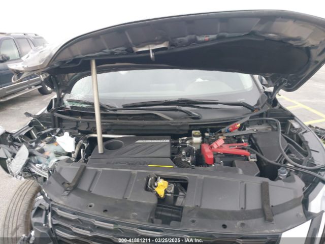 JN8BT3BA7PW415402 Nissan Rogue Sv Fwd