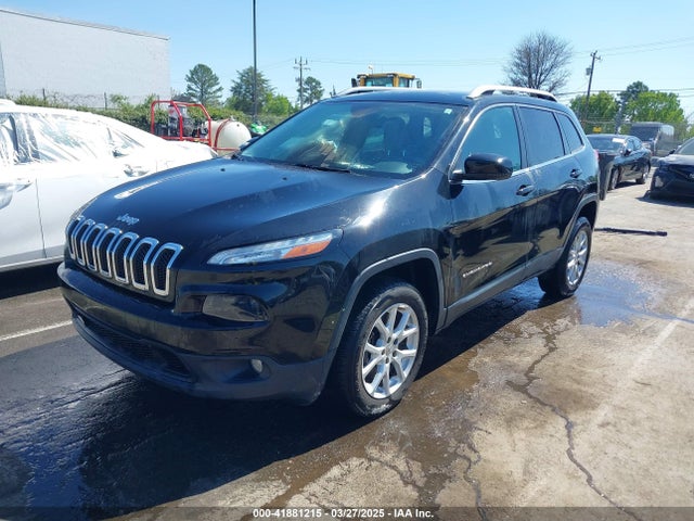 1C4PJMLBXJD585518 Jeep Cherokee Latitude Plus 4x4