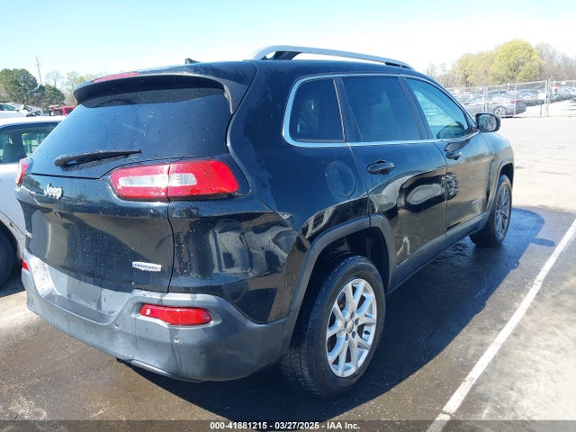 1C4PJMLBXJD585518 Jeep Cherokee Latitude Plus 4x4