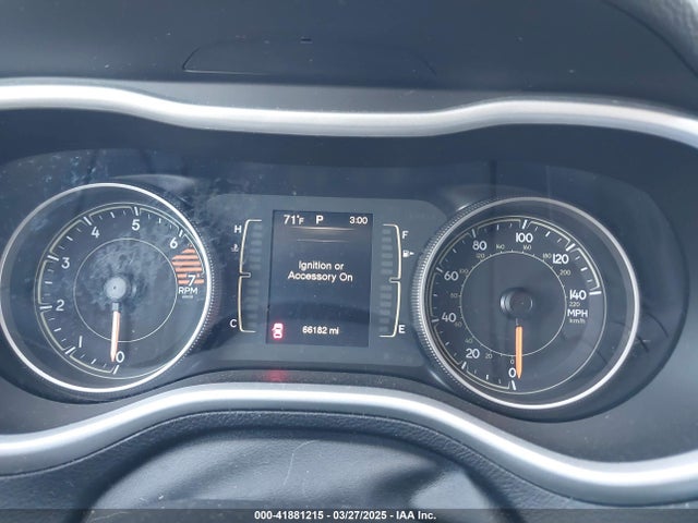 1C4PJMLBXJD585518 Jeep Cherokee Latitude Plus 4x4