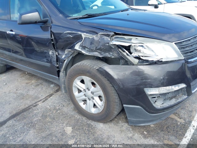 1GNKRFED1GJ253532 Chevrolet Traverse Ls