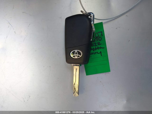 4T1G11AK1NU684117 Toyota CAMRY SE