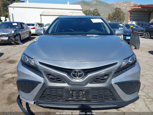 4T1G11AK1NU684117 Toyota CAMRY SE
