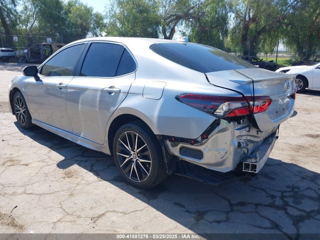 4T1G11AK1NU684117 Toyota CAMRY SE