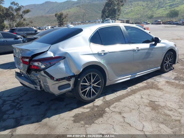 4T1G11AK1NU684117 Toyota CAMRY SE