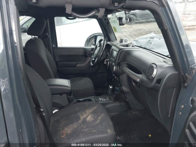 1C4BJWDG6HL750478 Jeep Wrangler Unlimited Sport