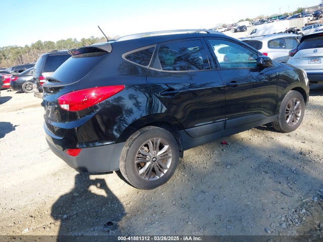 KM8JU3AG5EU800438 Hyundai TUCSON SE
