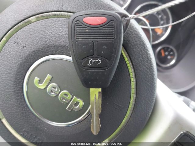 1C4NJCEA5GD743732 Jeep Compass Latitude