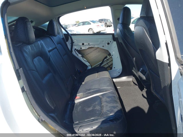 2021 TESLA MODEL Y 5YJYGDEE2MF065434 Photo 7