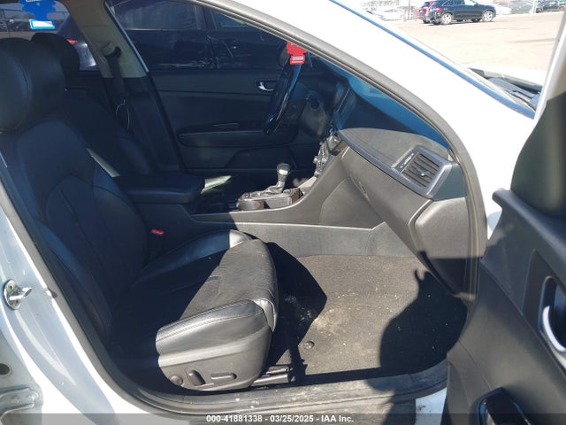 5XXGU4L32GG032974 KIA OPTIMA EX