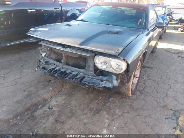 2C3CDYAGXEH225643 Dodge Challenger Sxt