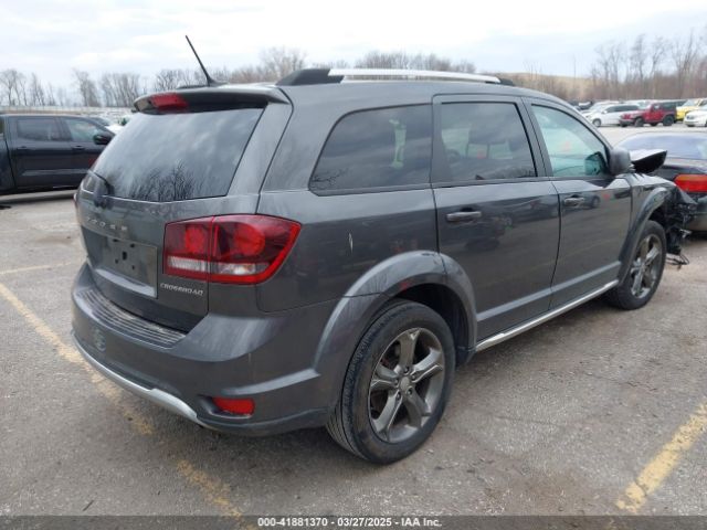 3C4PDCGB0FT639390 Dodge Journey Crossroad