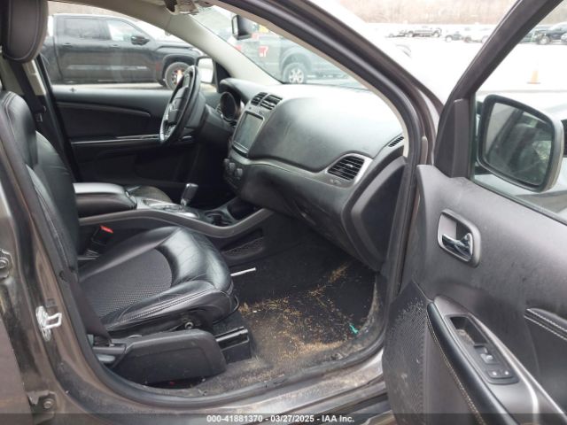 3C4PDCGB0FT639390 Dodge Journey Crossroad