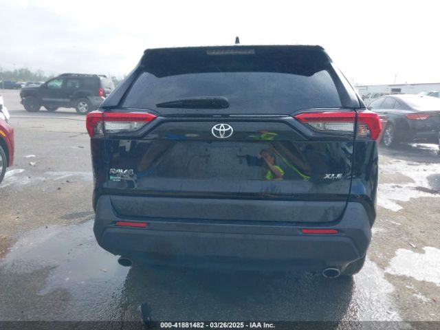 2T3W1RFV0MC087870 Toyota Rav4 Xle