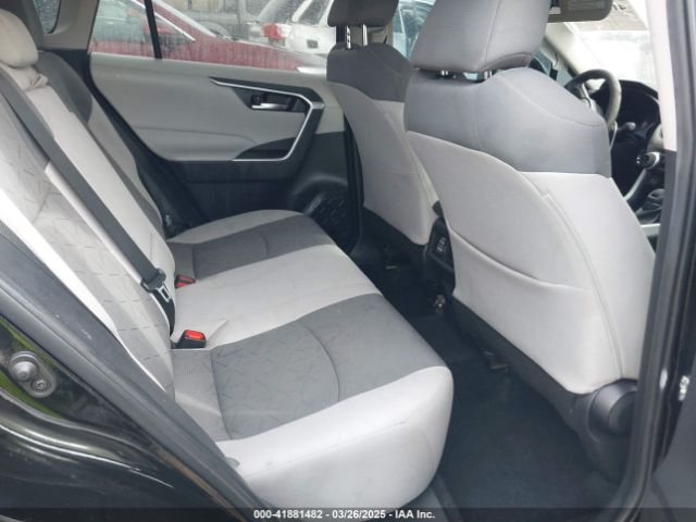 2T3W1RFV0MC087870 Toyota Rav4 Xle