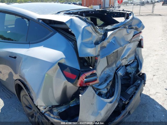 7SAYGDED4SA357476 Tesla Model Y Long Range Dual Motor All-wheel Drive