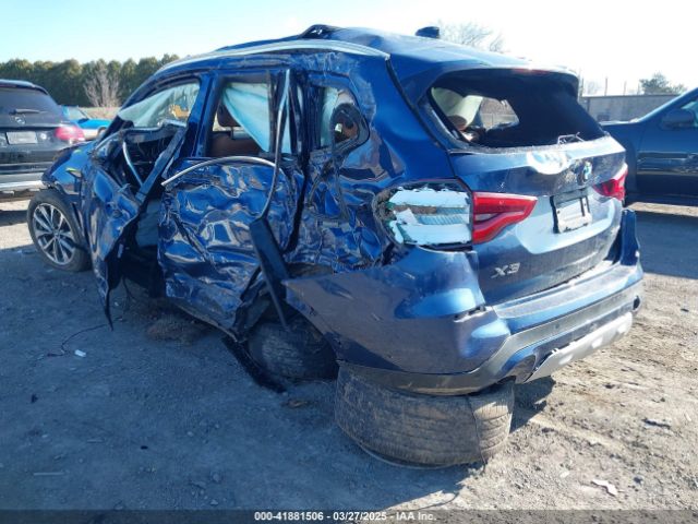 2019 BMW X3 5UXTR9C53KLE16609 Photo 2