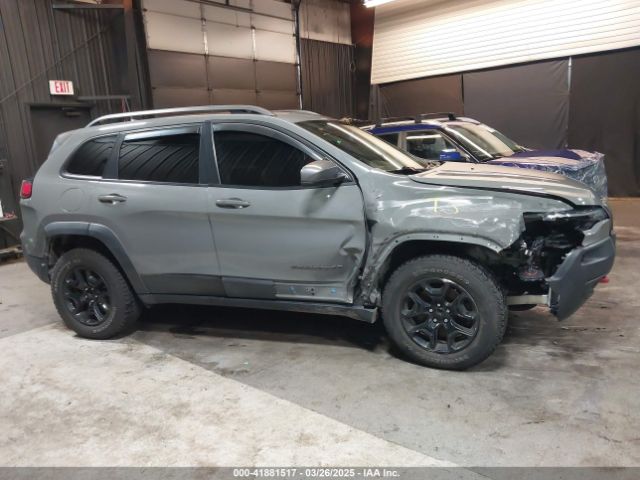 1C4PJMBX8KD458989 Jeep Cherokee Trailhawk 4x4