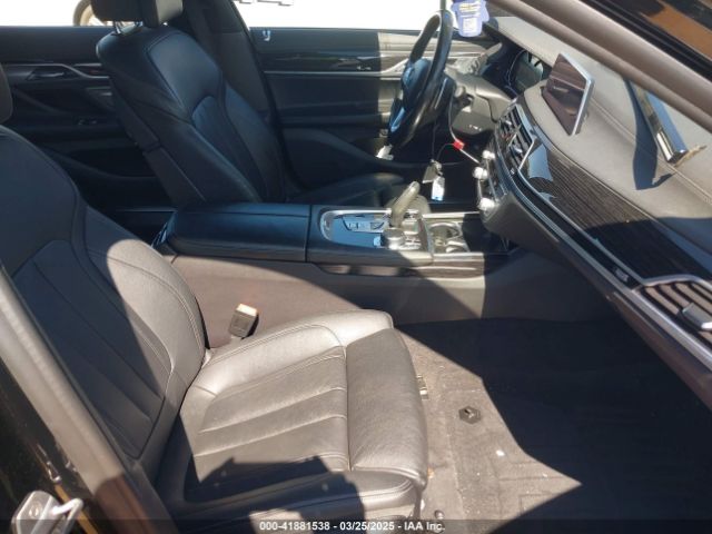2019 BMW 740I WBA7E4C57KGV70521 Photo 4
