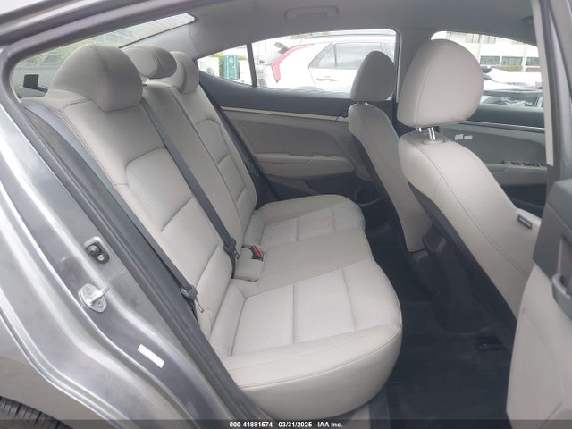 KMHD74LF3HU164511 Hyundai ELANTRA SE