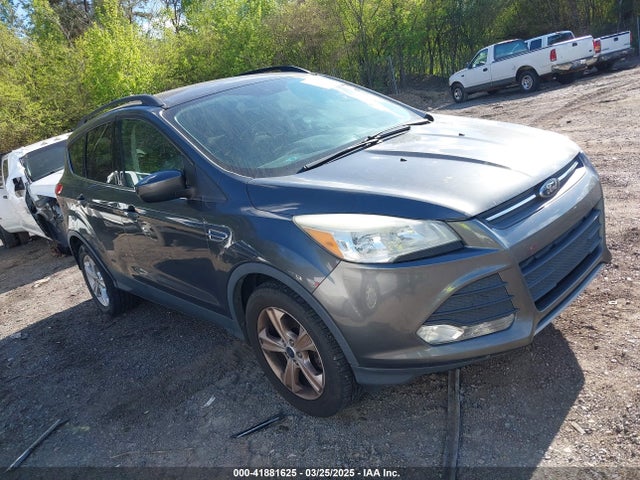 1FMCU0GX8GUB30210 Ford ESCAPE SE