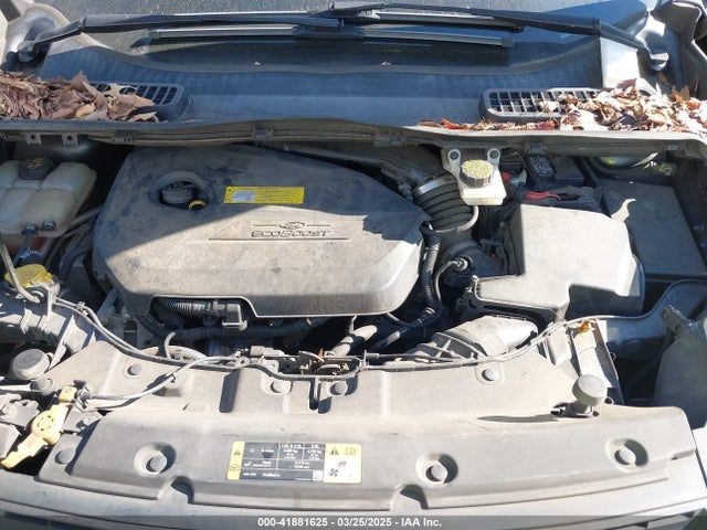 1FMCU0GX8GUB30210 Ford ESCAPE SE
