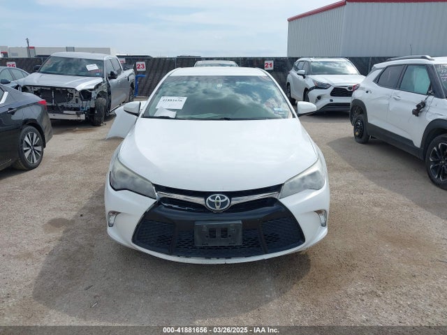 4T1BF1FKXHU401772 Toyota CAMRY SE